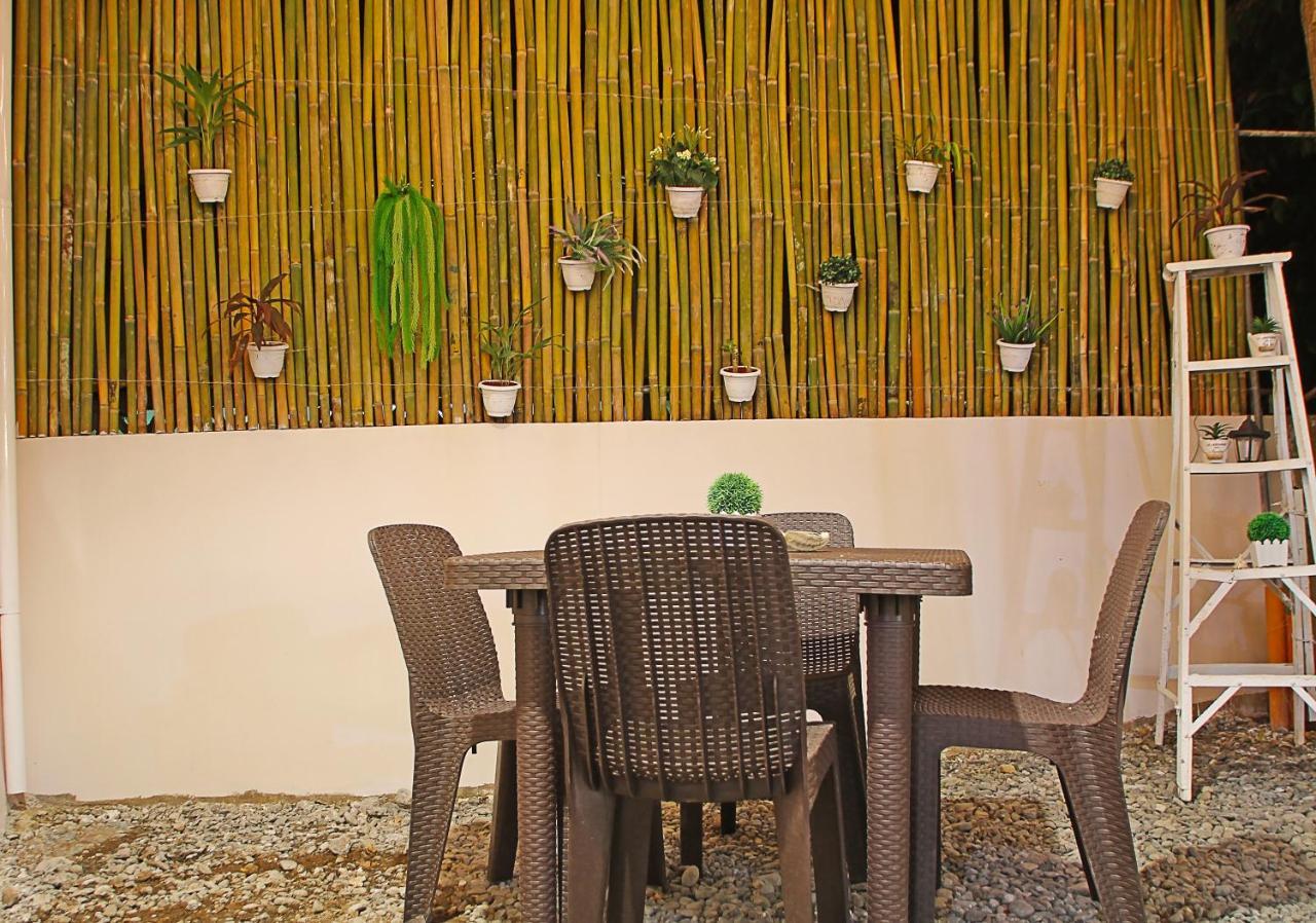 Prim Travellers Bed & Breakfast Coron