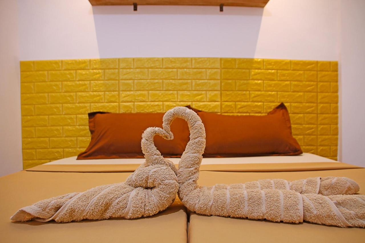Prim Travellers Bed & Breakfast Coron